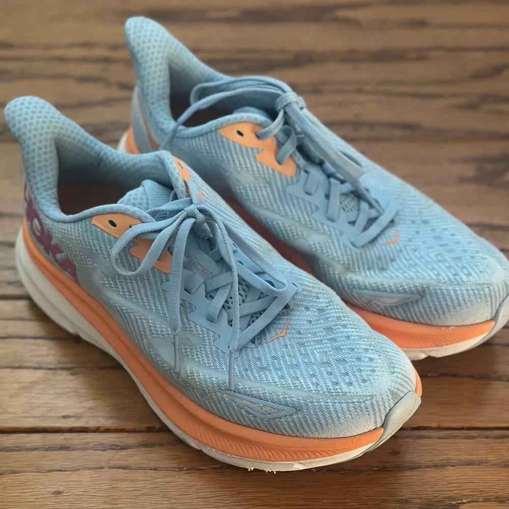 Hoka One One Women's Clifton 9 -- Size 9 🩵 - Picture 7 of 10